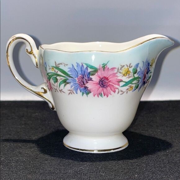 Floral Cream and Sugar Set - Picture 2 of 11